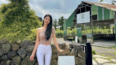                  같이 여행 다니고 싶은 치어리더 원민주            